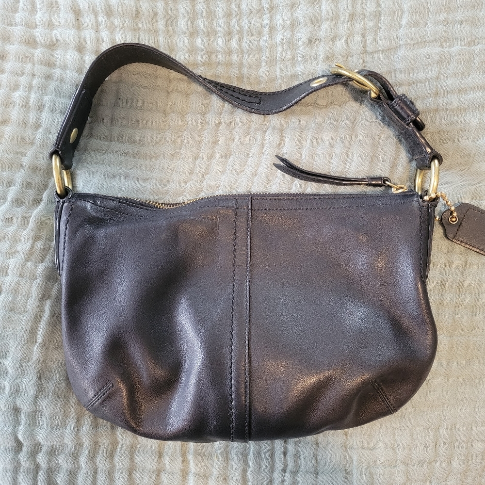 Coach leather shoulder bag